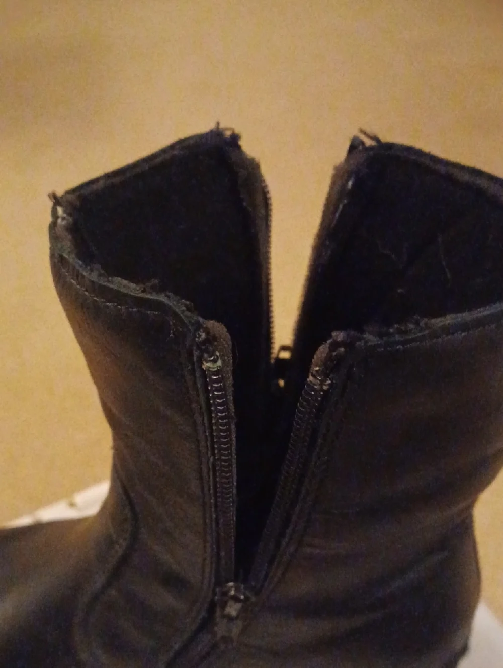 Martino Canada Black Leather Side-Zip Ankle Boots - Picture 3 of 7